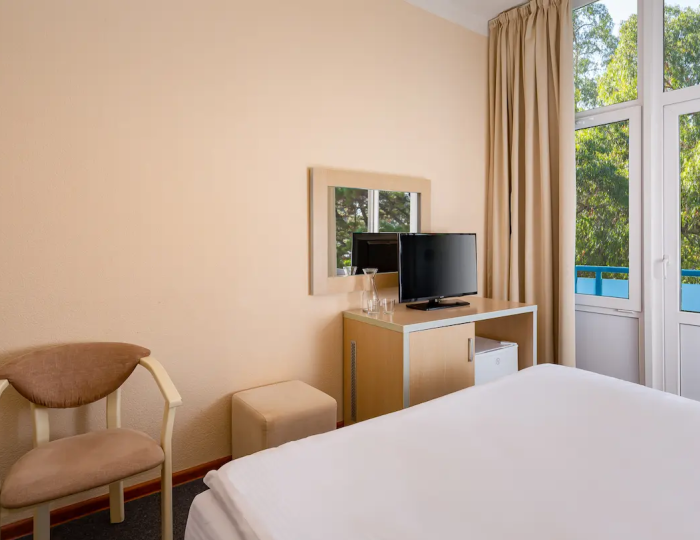 Эконом 2-местный - Санаторно-курортный комплекс «Знание» Сочи