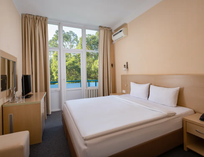 Эконом 2-местный - Санаторно-курортный комплекс «Знание» Сочи